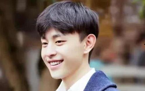 圈内爆料李现邓伦,揭秘娱乐圈的友情与竞争 第3张 圈内爆料李现邓伦,揭秘娱乐圈的友情与竞争 第3张